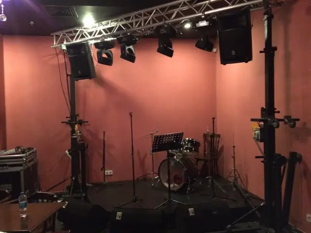 DJ & Backline – İstanbul etkinlik kurulumu, fotoğraf 4